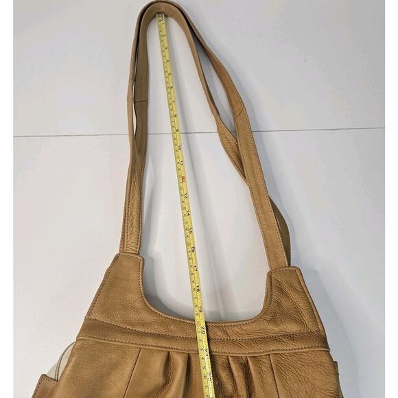 Vintage Soft Light Brown Leather 6 Pocket 2 Strap Whale Tail Lg Shoulder Bag - Picture 13 of 13